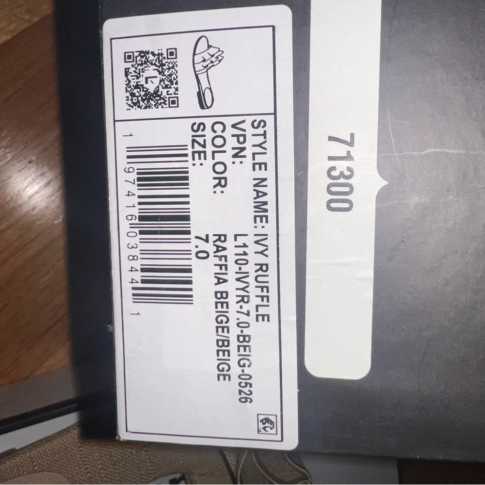 New In Box - Larroude Beige Ruffle Sandals - Picture 2 of 3